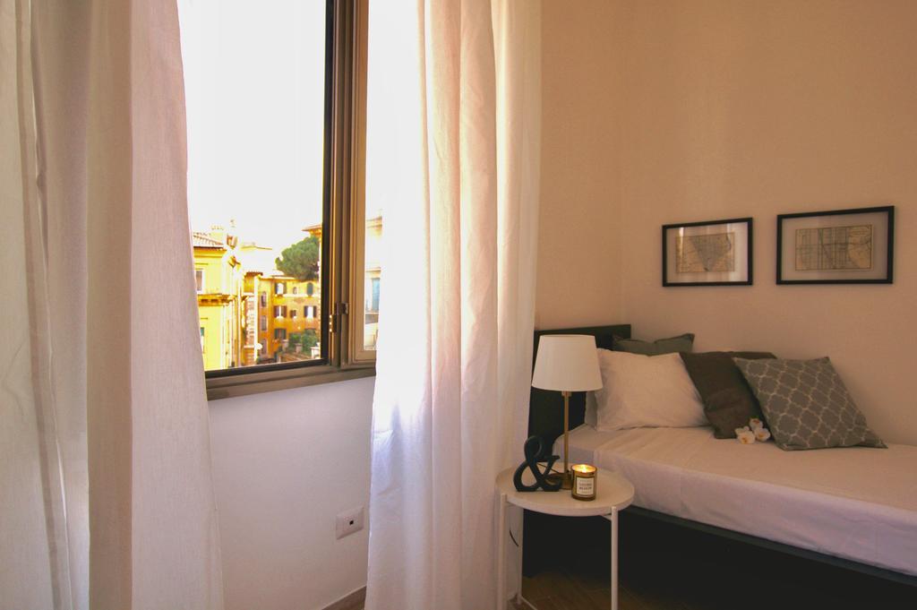 Ostia Holiday Domus In Laterano Roma Exterior foto